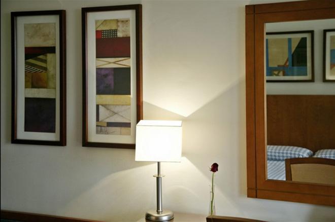 Husa Moncloa Madrid Exterior photo