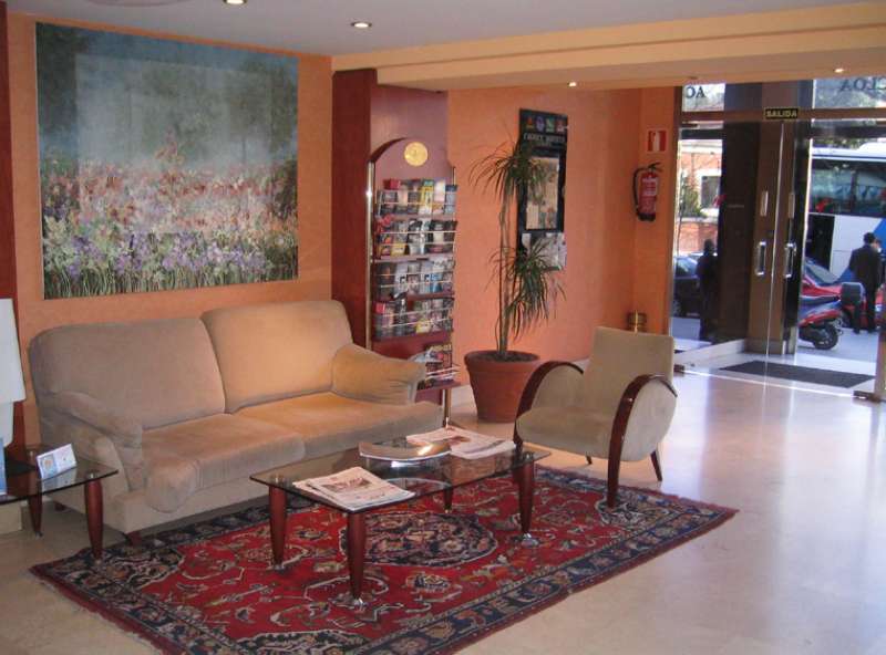Husa Moncloa Madrid Exterior photo